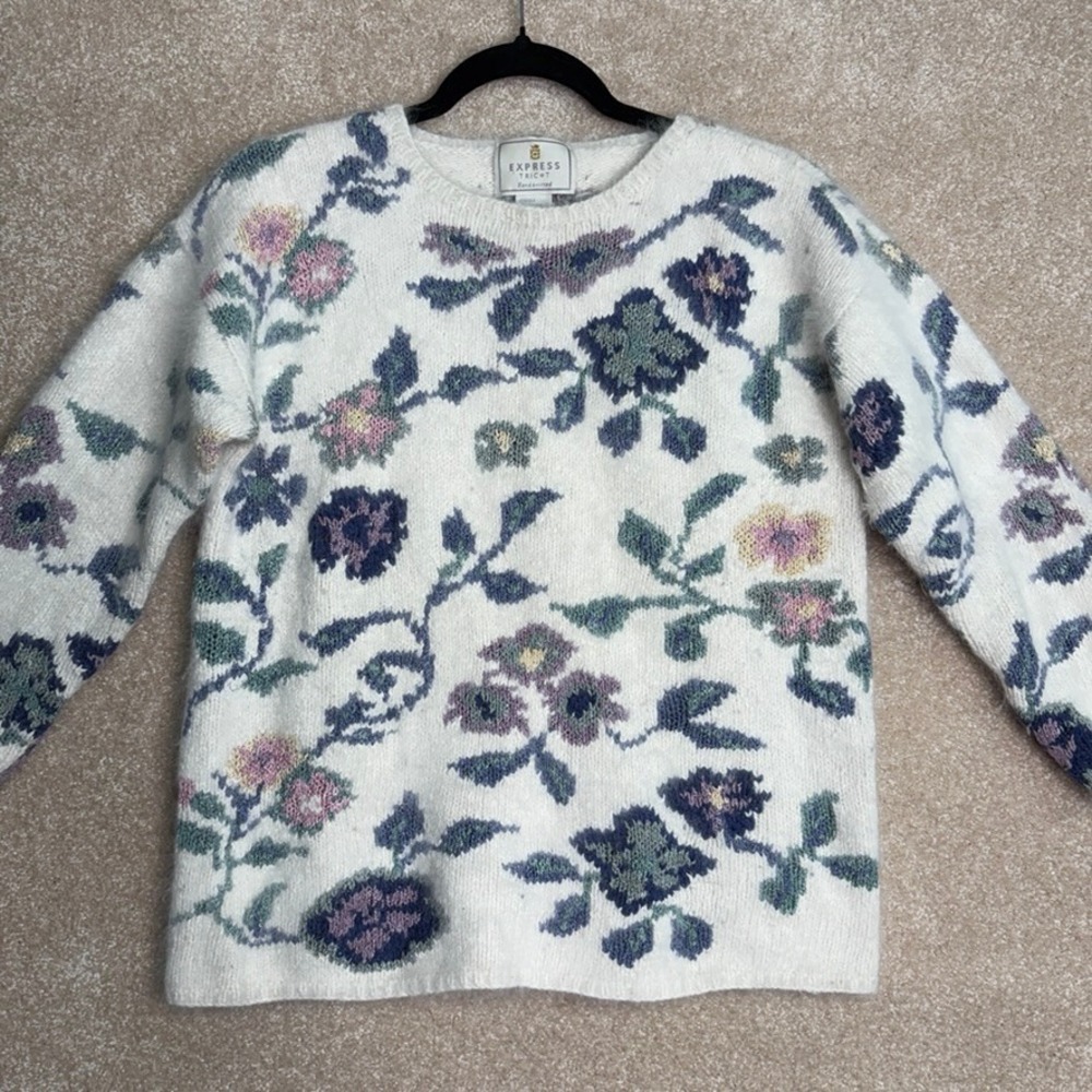 VINTAGE Express Tricot Knit Sweater Size Medium Floral Silk Angora Cottagecore‎